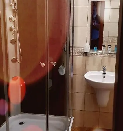 Forest אורחן Węgrów